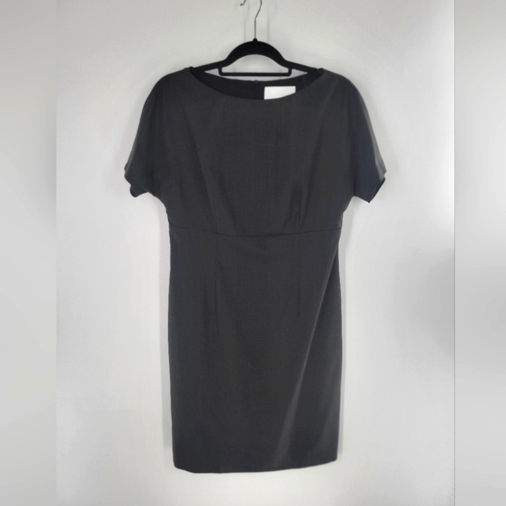 Hugo Boss virgin wool plaid short sleeve sheath dress Size 8‎